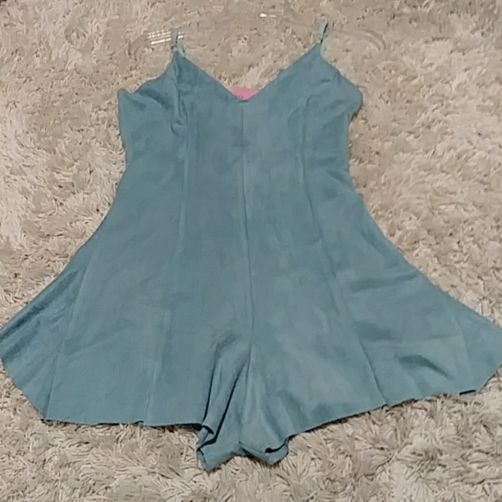 💐💐SUPER CUTE MICRO SUEDE ROMPER WITH PLEATS